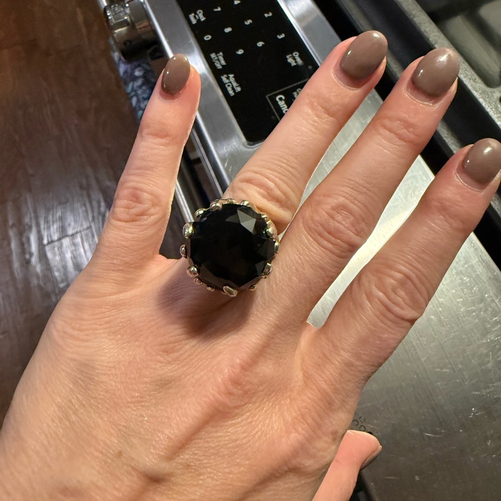 Black onyx ring